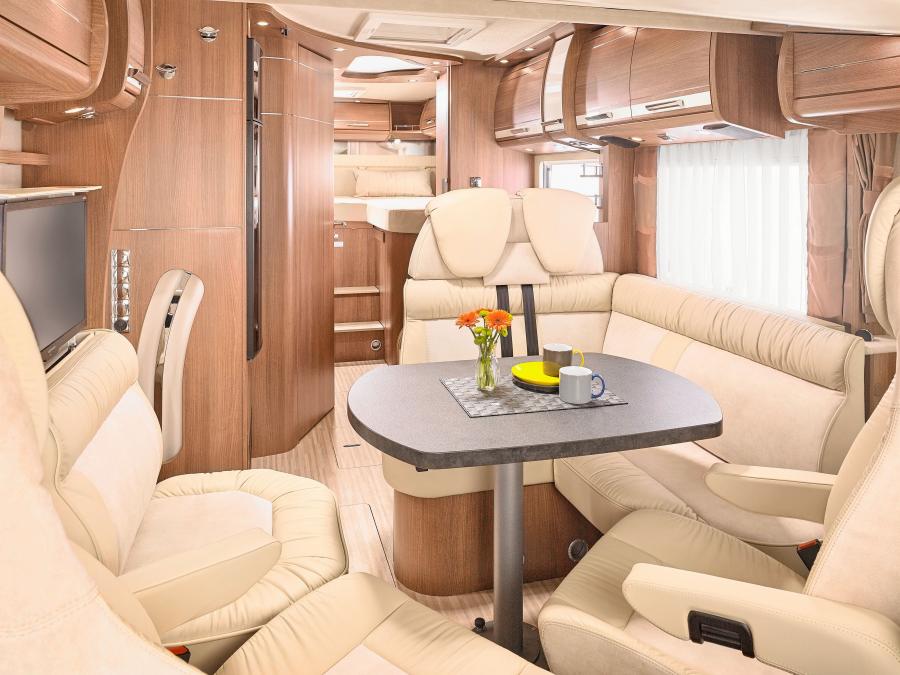 Интерьер Carthago C-Tourer I 2015 года  (фото 21 из 31)